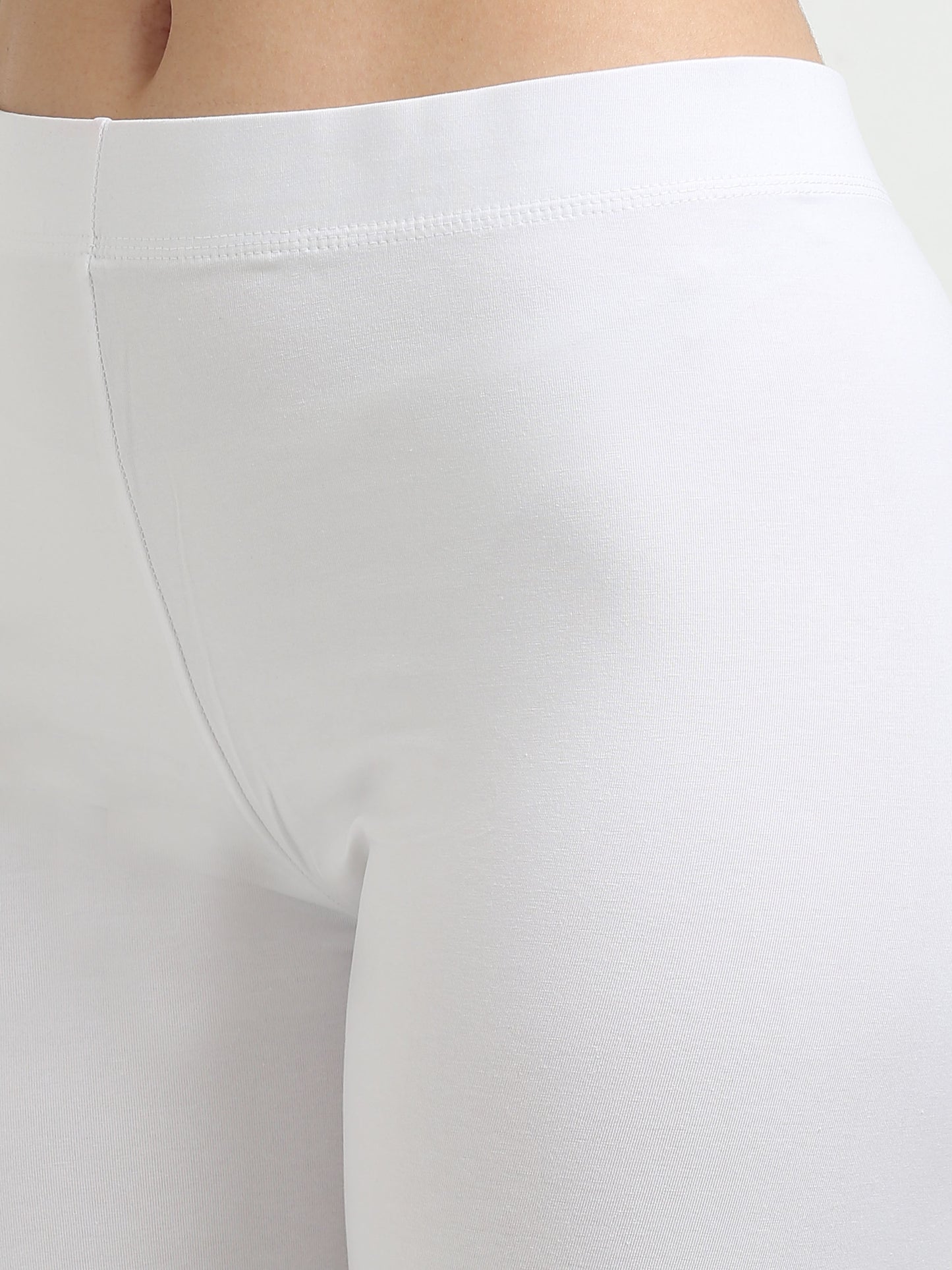 Varnam Women Ankle Length Cotton Leggings – White