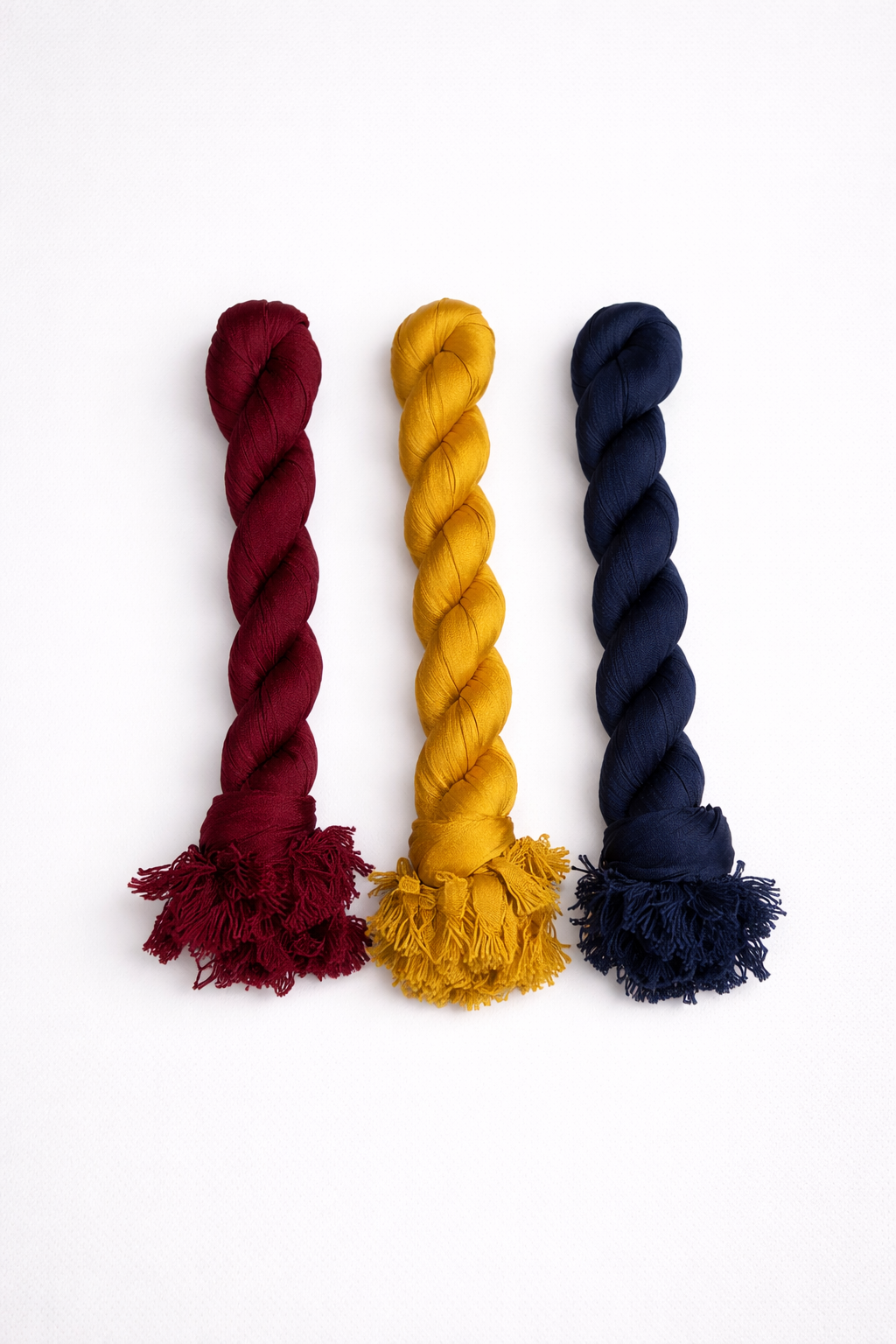 Varnam Women Shimmer Shawl