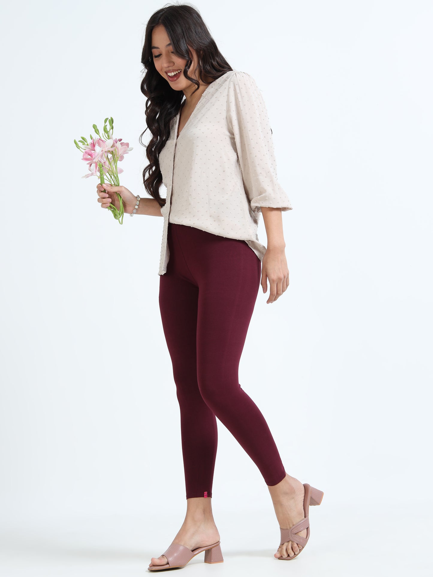 Varnam Women Ankle Length Cotton Leggings – Maroon