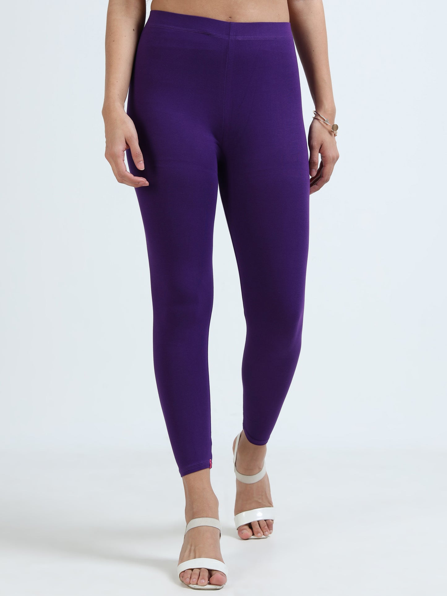 Varnam Women Ankle Length Cotton Leggings – Purple