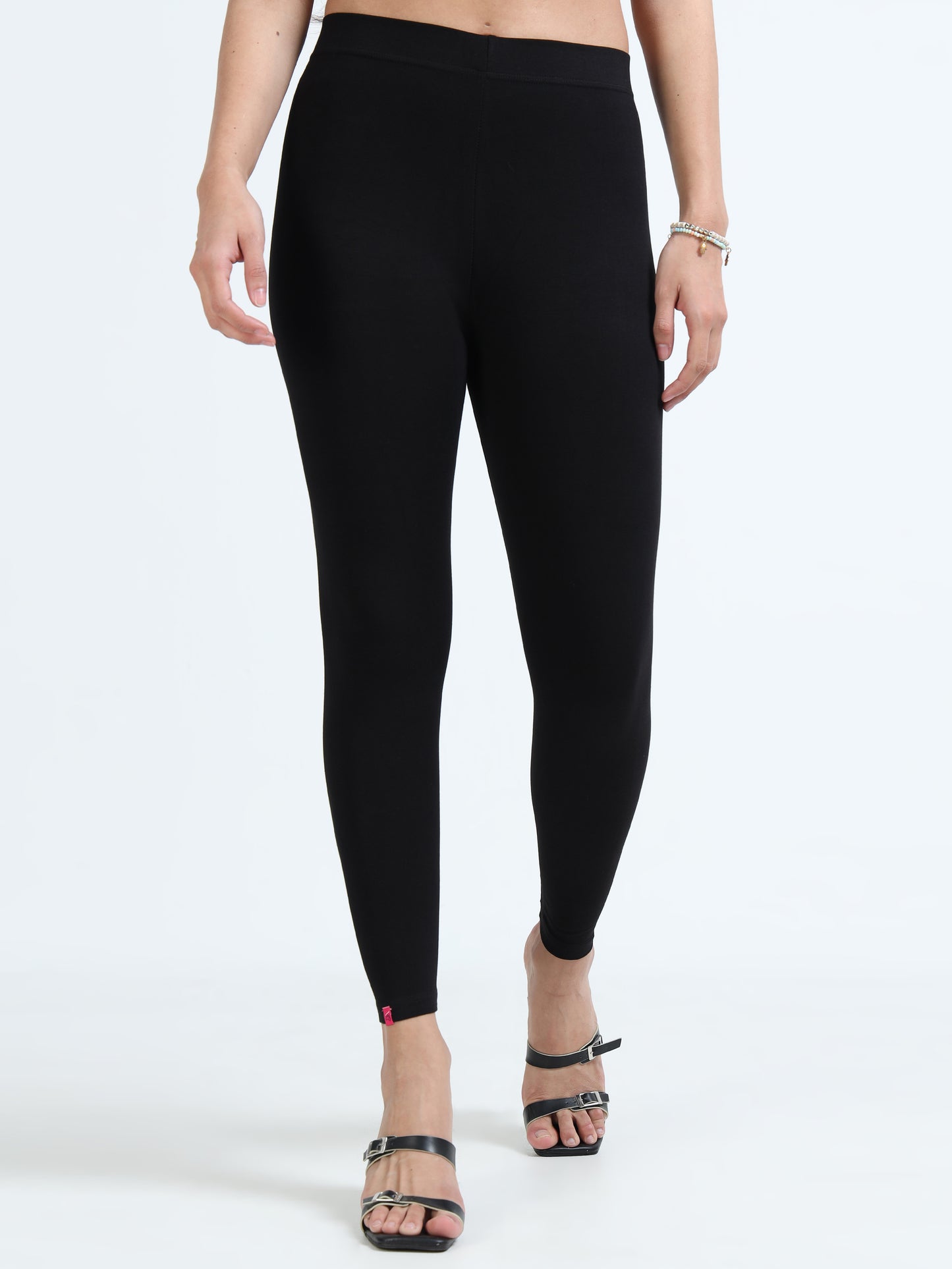 Varnam Women Ankle Length Cotton Leggings – Black