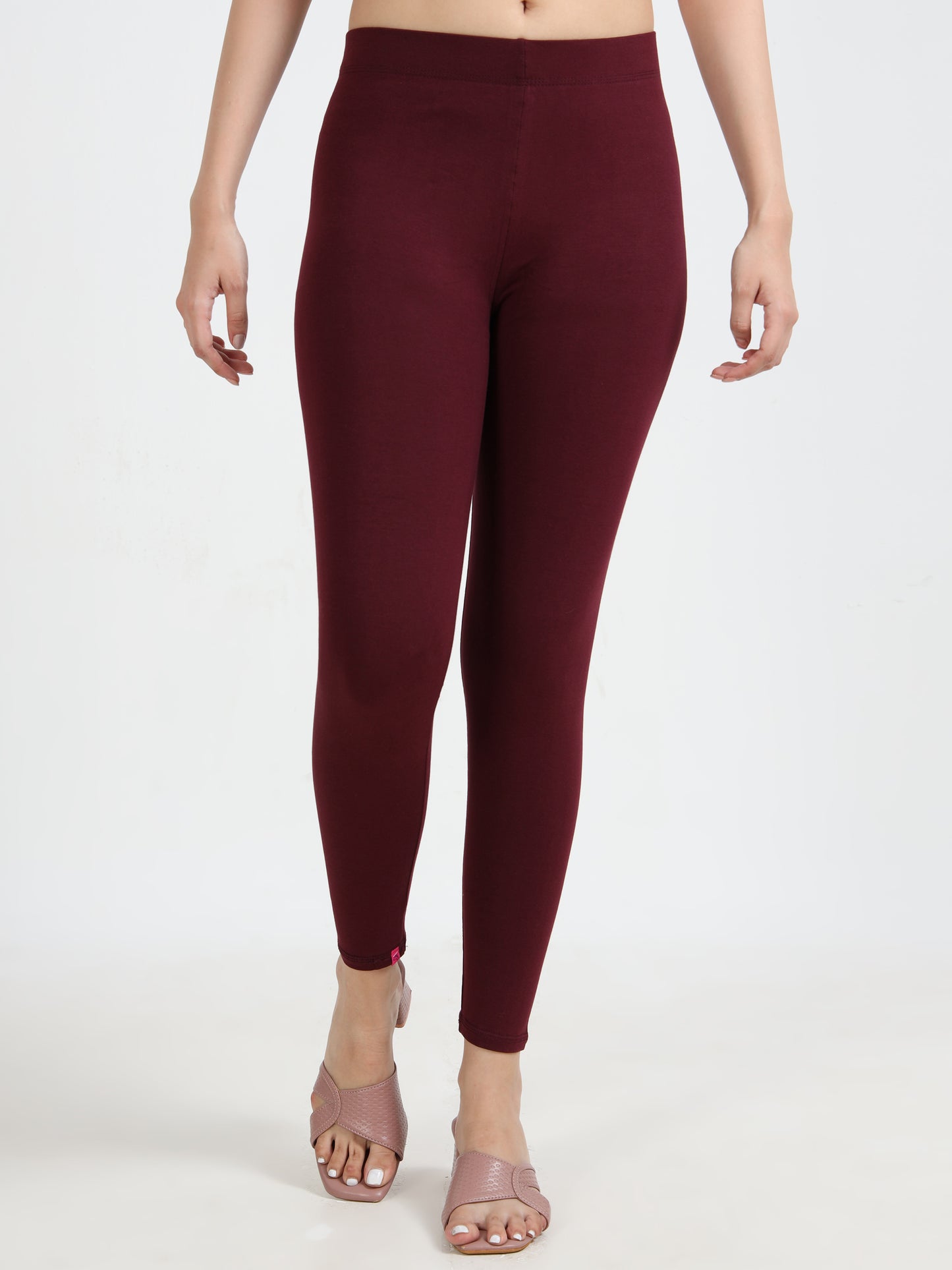 Varnam Women Ankle Length Cotton Leggings – Wine