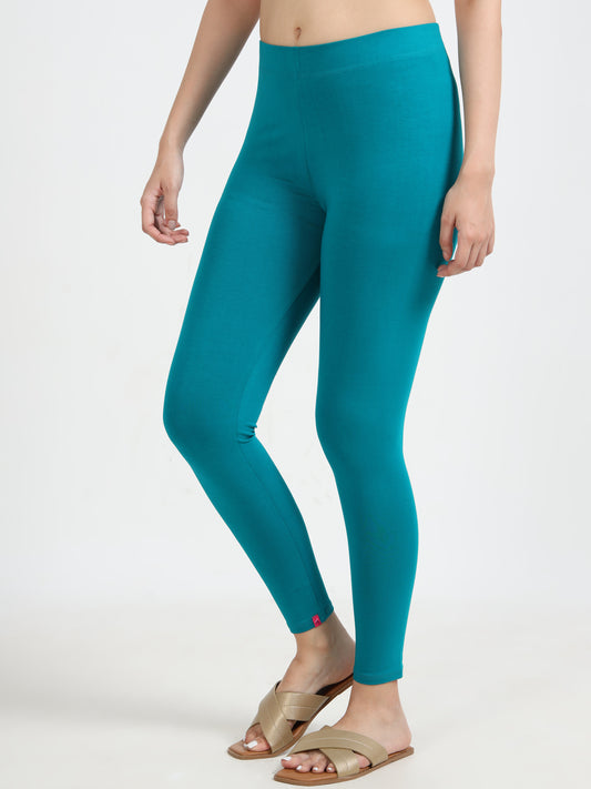 Varnam Women Ankle Length Cotton Leggings – Ramar Green