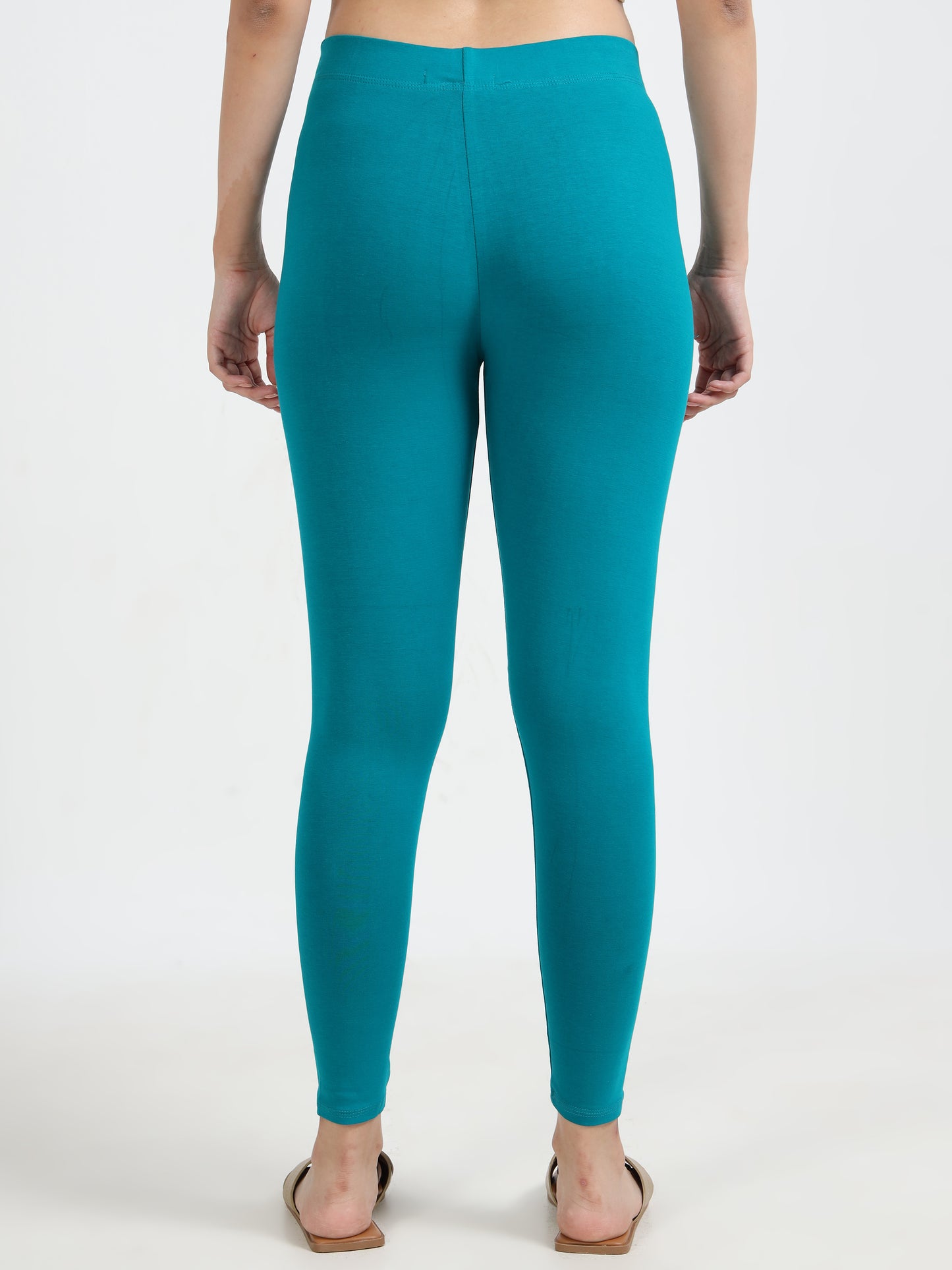 Varnam Women Ankle Length Cotton Leggings – Ramar Green