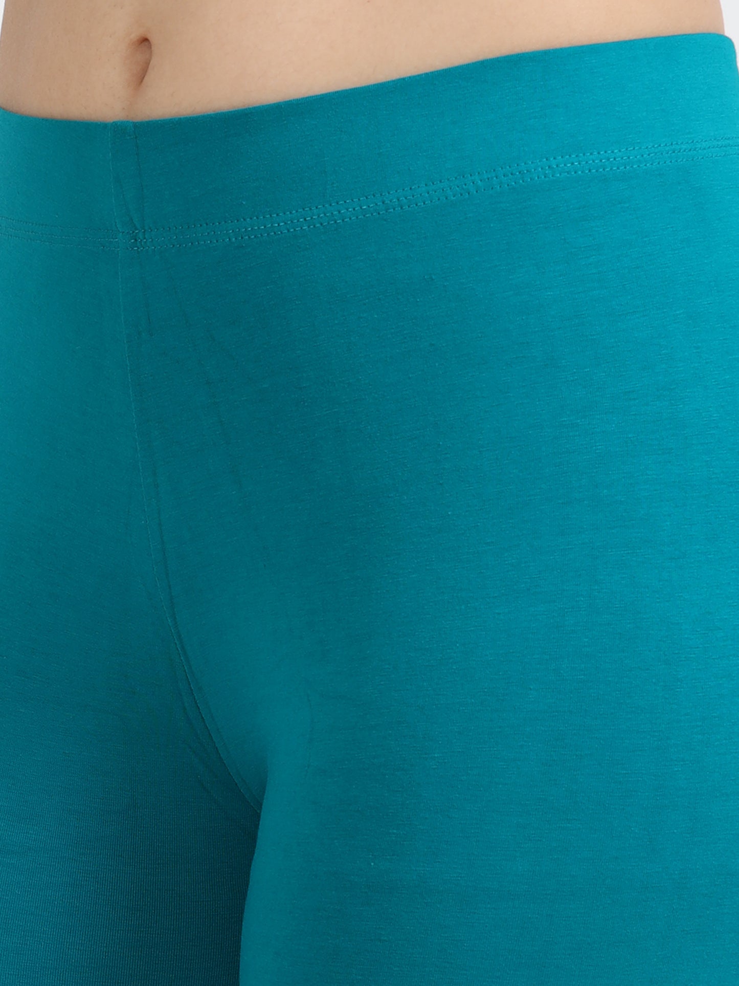Varnam Women Ankle Length Cotton Leggings – Ramar Green