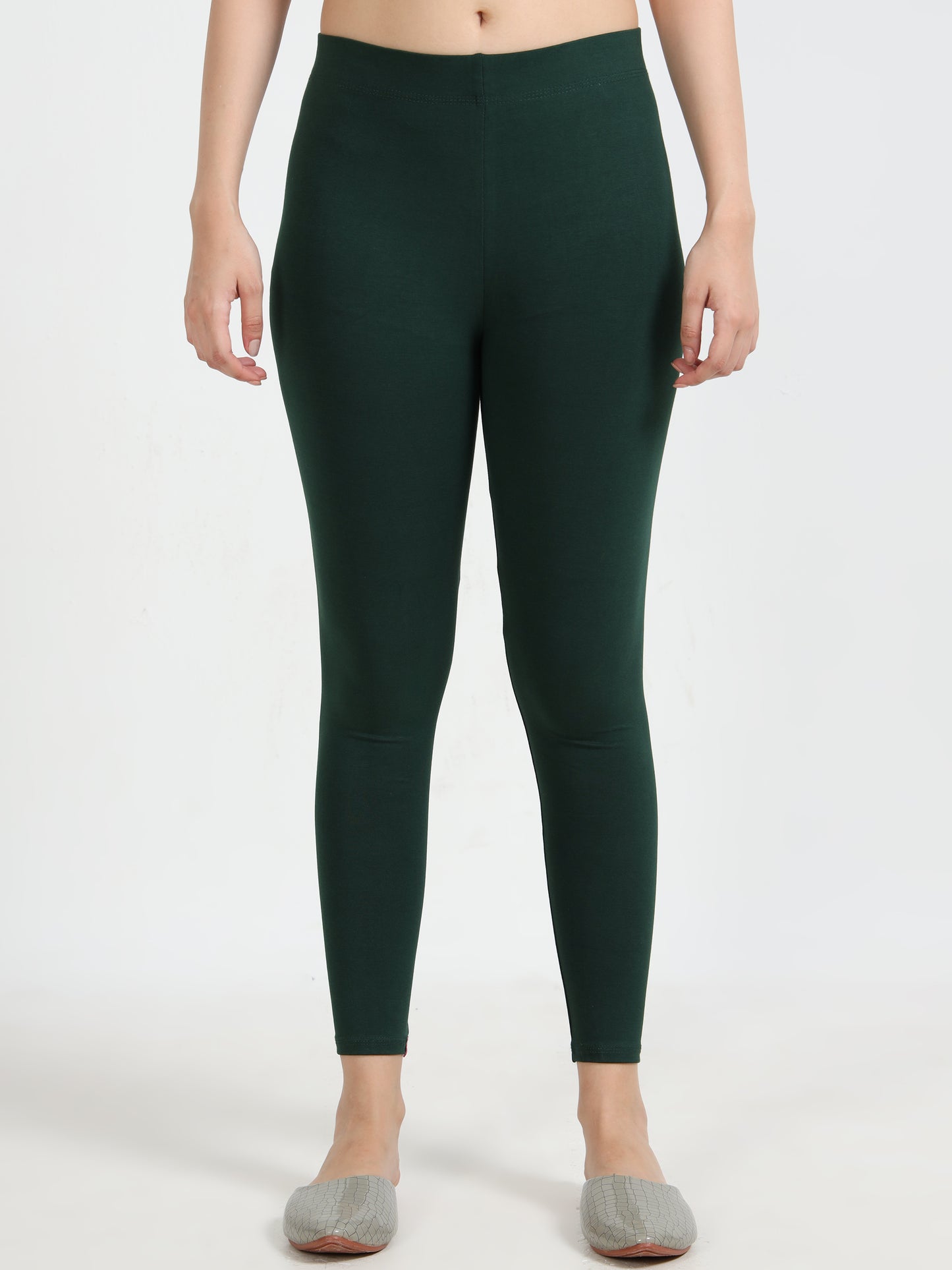 Varnam Women Ankle Length Cotton Leggings – Bottle Green