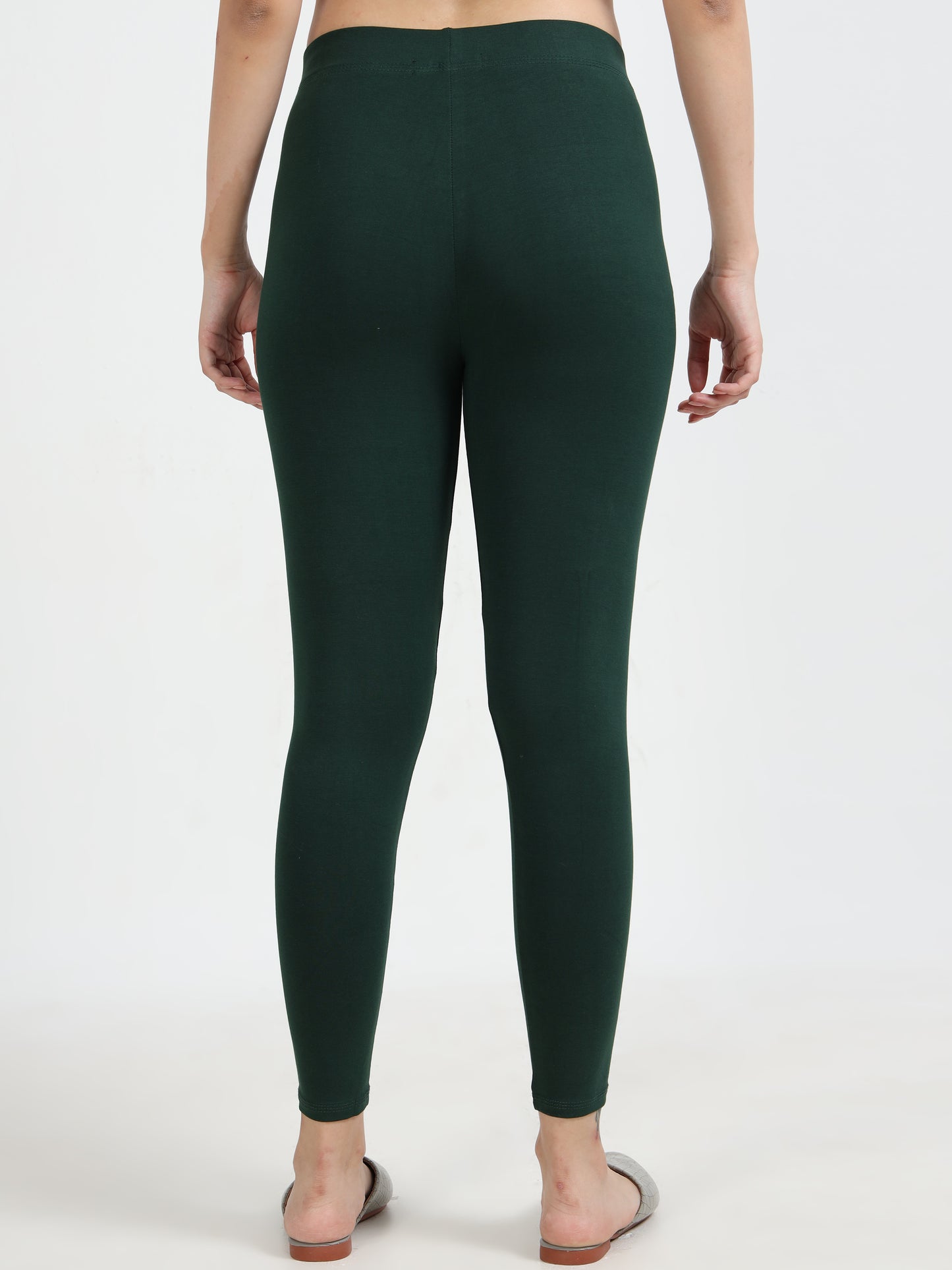 Varnam Women Ankle Length Cotton Leggings – Bottle Green