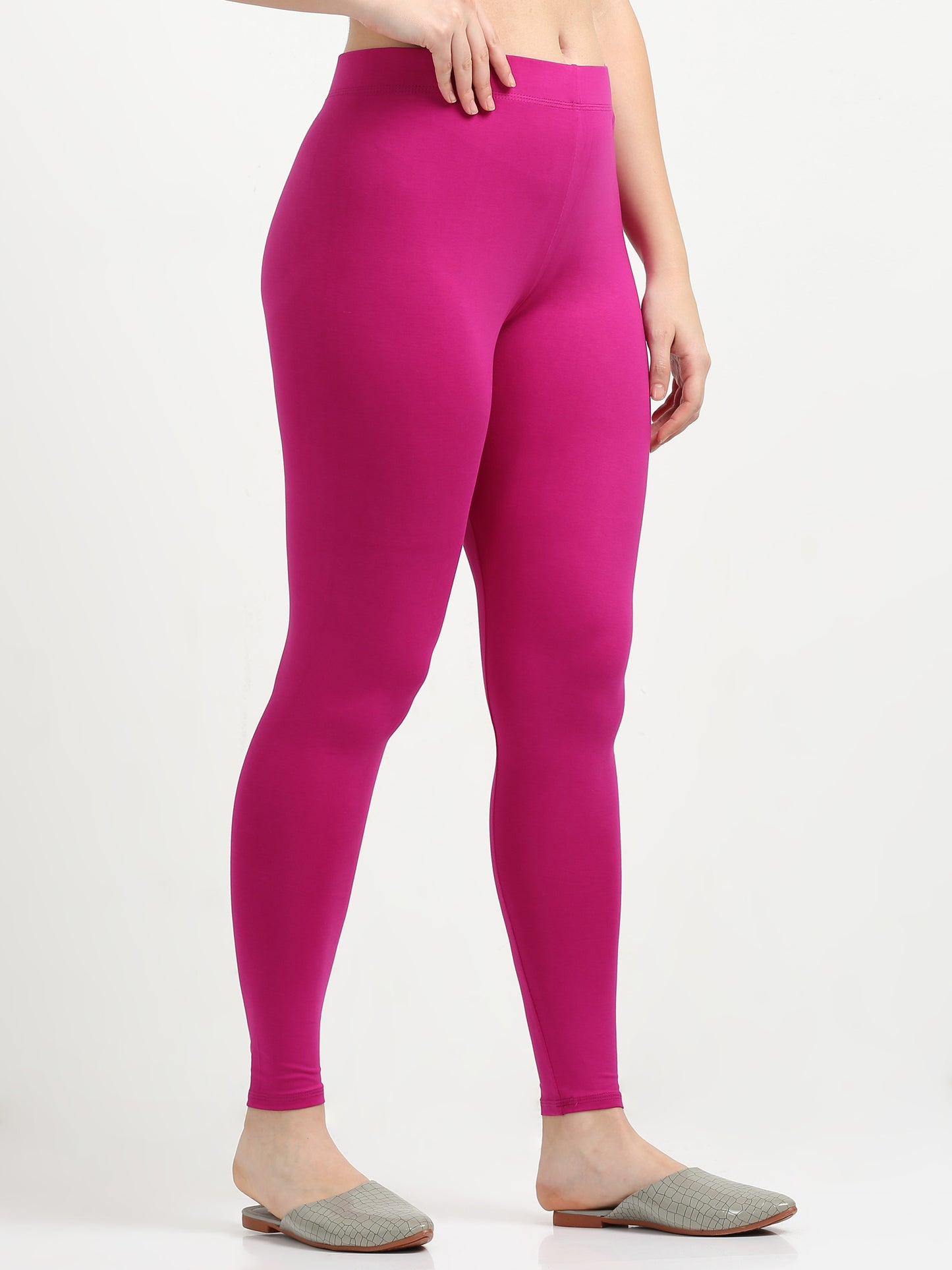 Varnam Women Ankle Length Cotton Leggings – Magenta